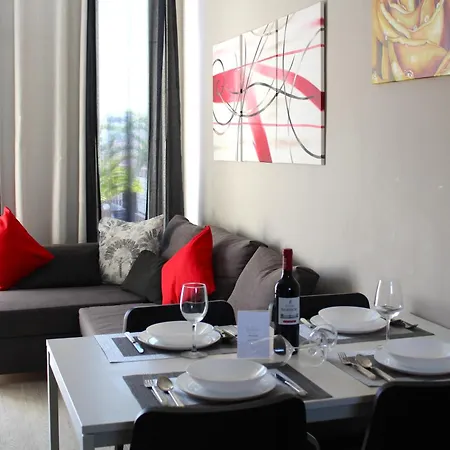 Front Yumbo 2bedrooms Bayuca شقة بلايا ديل إنغلز