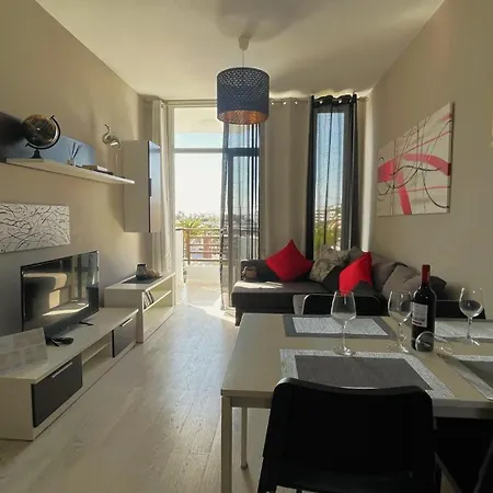 Front Yumbo 2bedrooms Bayuca