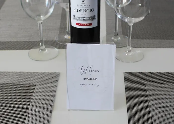 Front Yumbo 2bedrooms Bayuca *