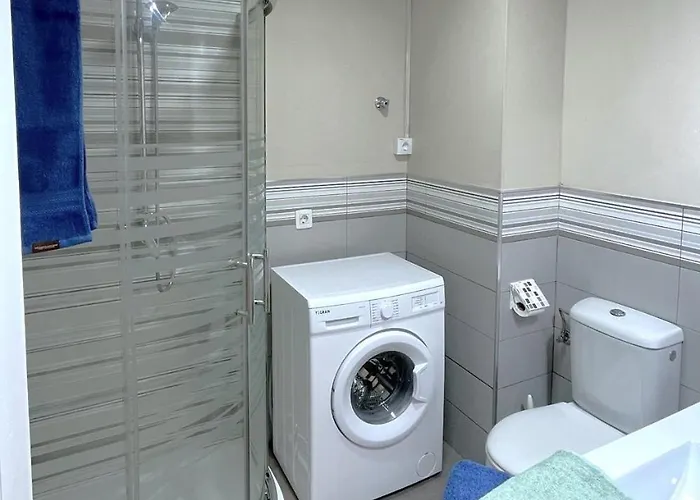 Front Yumbo 2bedrooms Bayuca