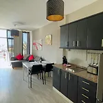 Front Yumbo 2bedrooms Bayuca Daire