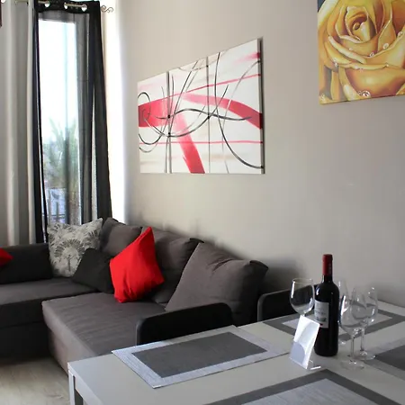 Front Yumbo 2bedrooms Bayuca Апартаменти